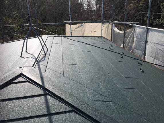 金属瓦重ね葺き工事